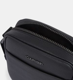 CALVIN KLEIN Sacoche bandoulière nylon recyclé piqué Noire