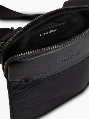 CALVIN KLEIN Sac en bandoulière plat en polyester recyclé Noir