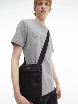 CALVIN KLEIN Sac en bandoulière plat en polyester recyclé Noir