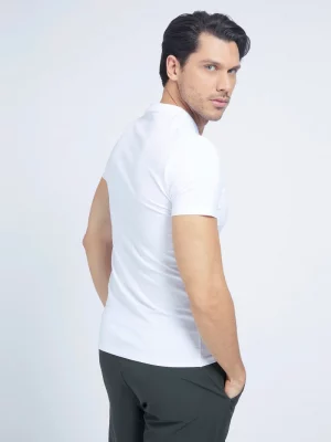 GUESS T-shirt Slim avec petit logo Blanc
