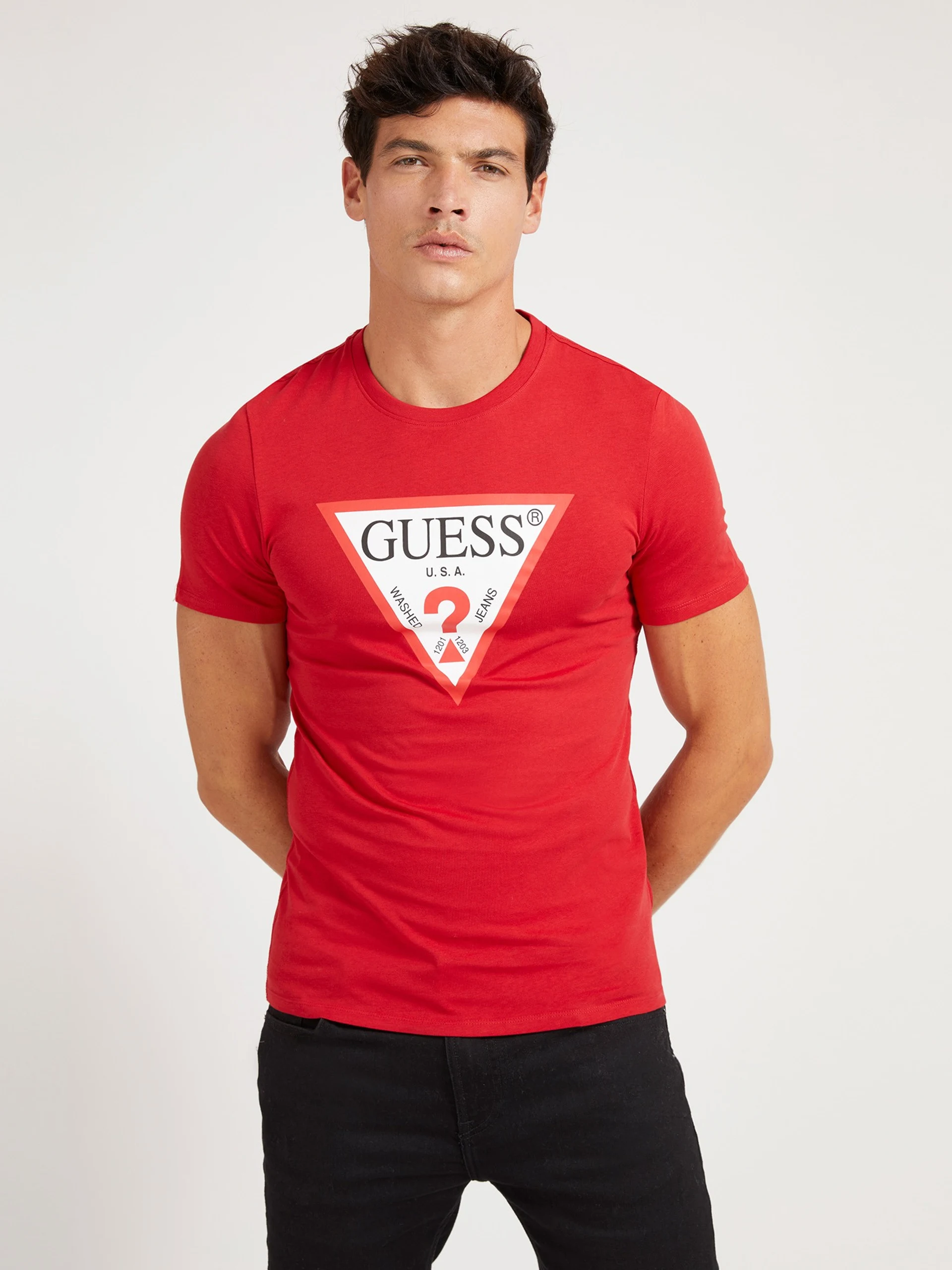 GUESS T shirt logo triangle Rouge Tropik Style